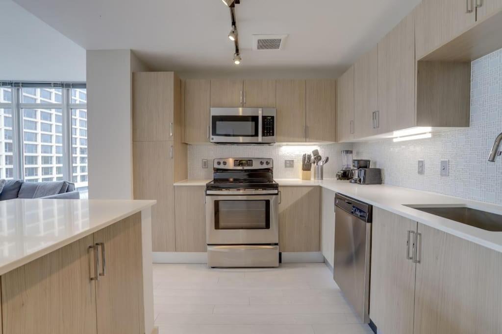 Wonderful 2Br Apartment At Crystal City Arlington Exterior photo