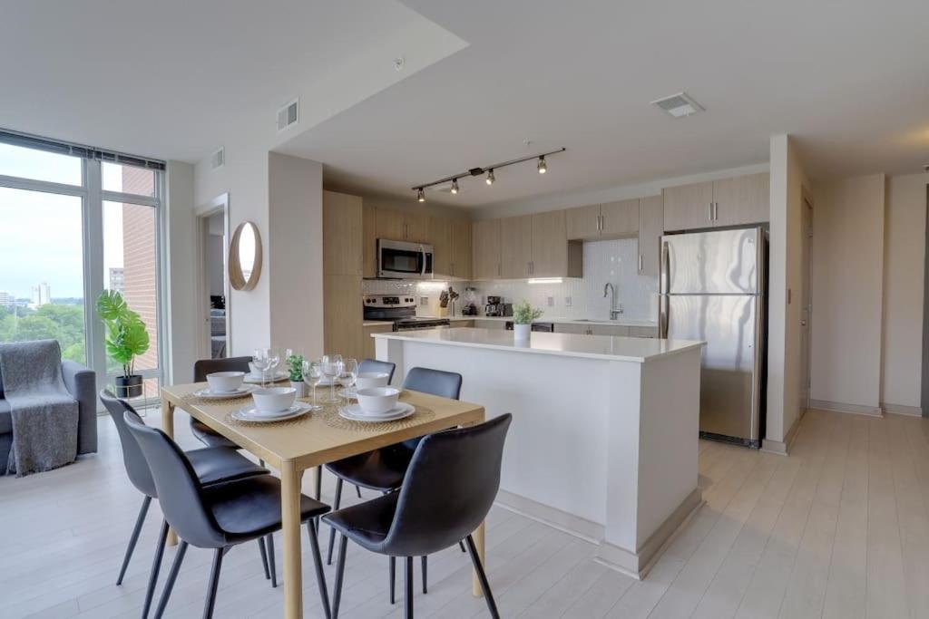 Wonderful 2Br Apartment At Crystal City Arlington Exterior photo